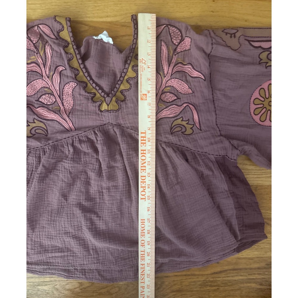 Easel Los Angeles Mauve Purple Embroidered Gauze Babydoll Boho Blouse Small - Picture 5 of 6
